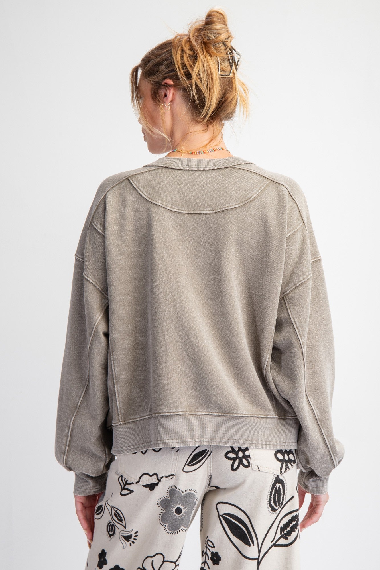 Ashen Pullover