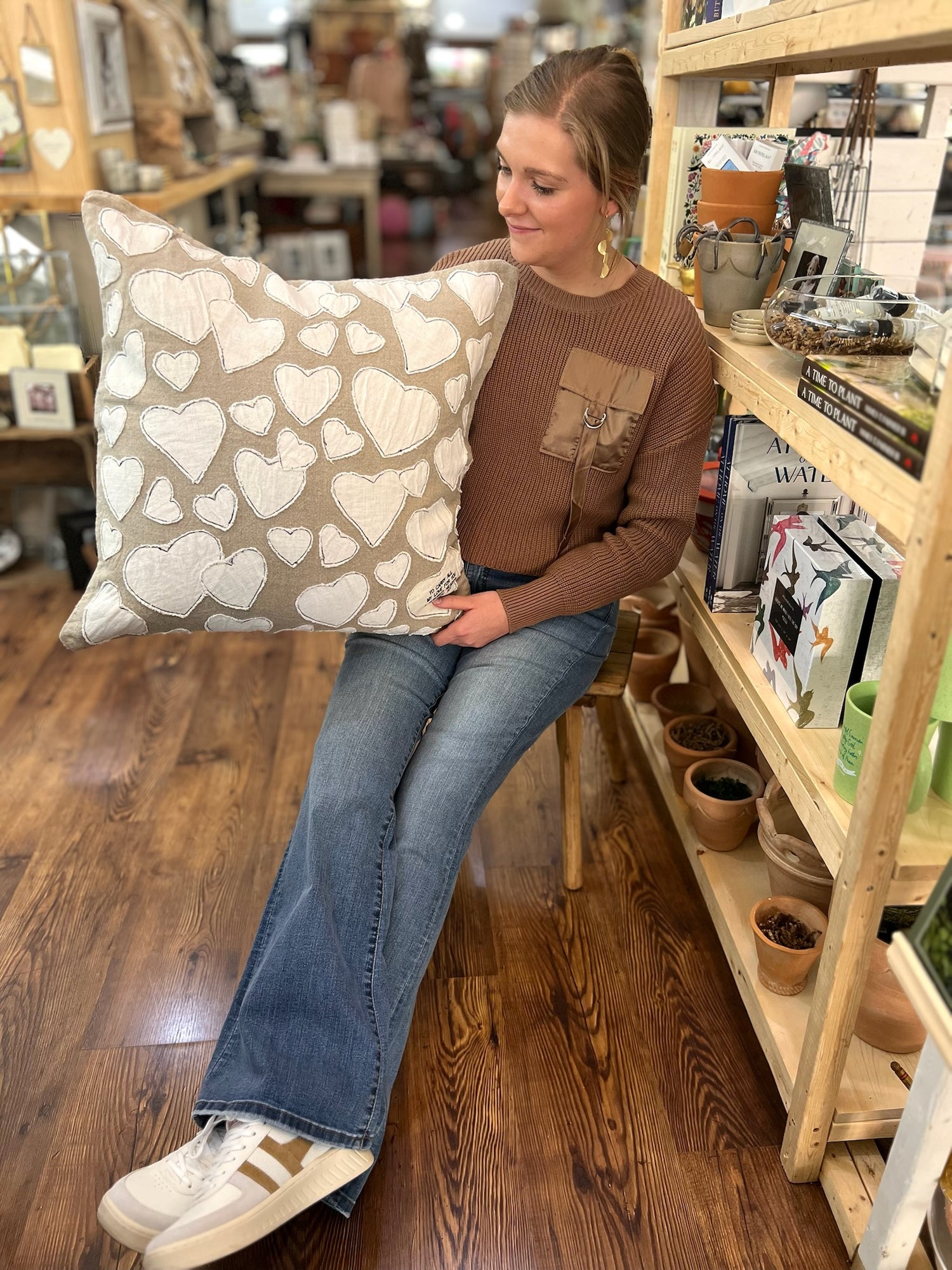 KUT Ana High Rise Flare