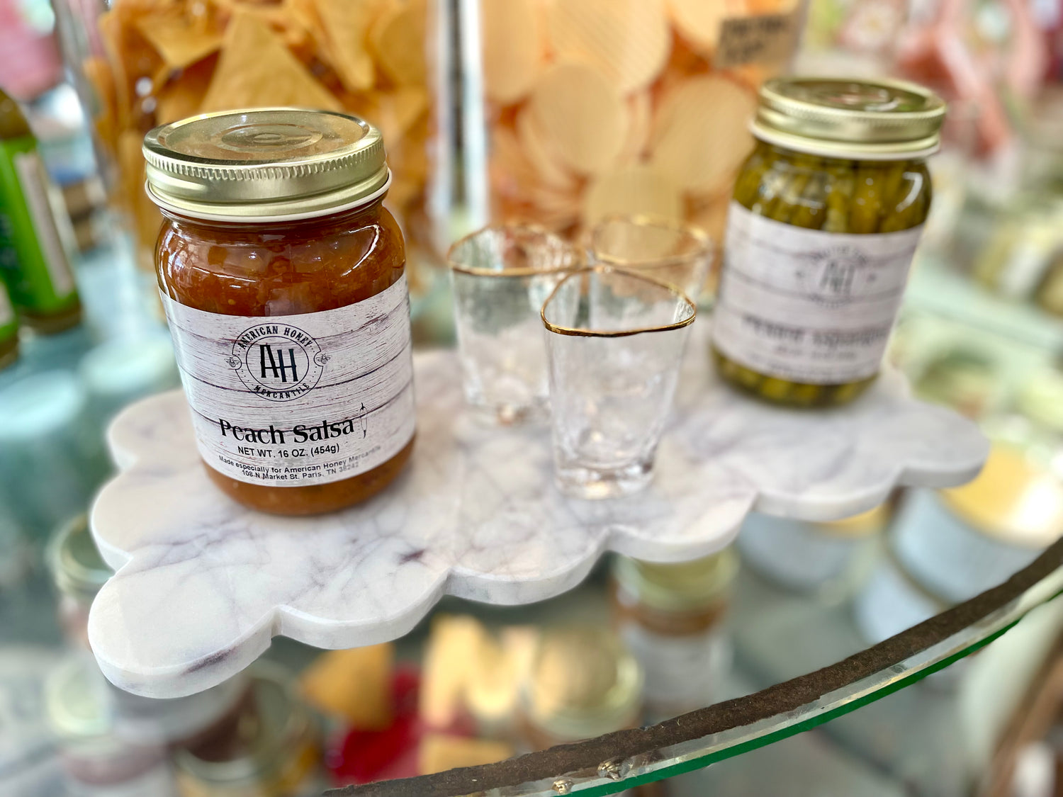 Scallop Edge Marble Serving Board