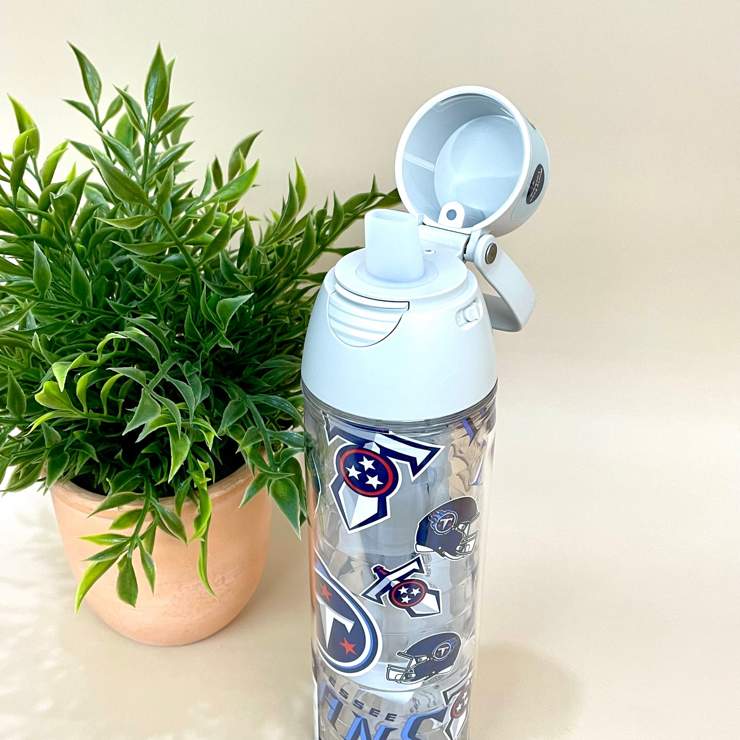 Tervis Titans Venture Bottle