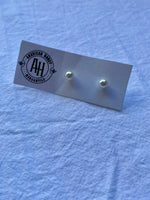 The Daisy Studs
