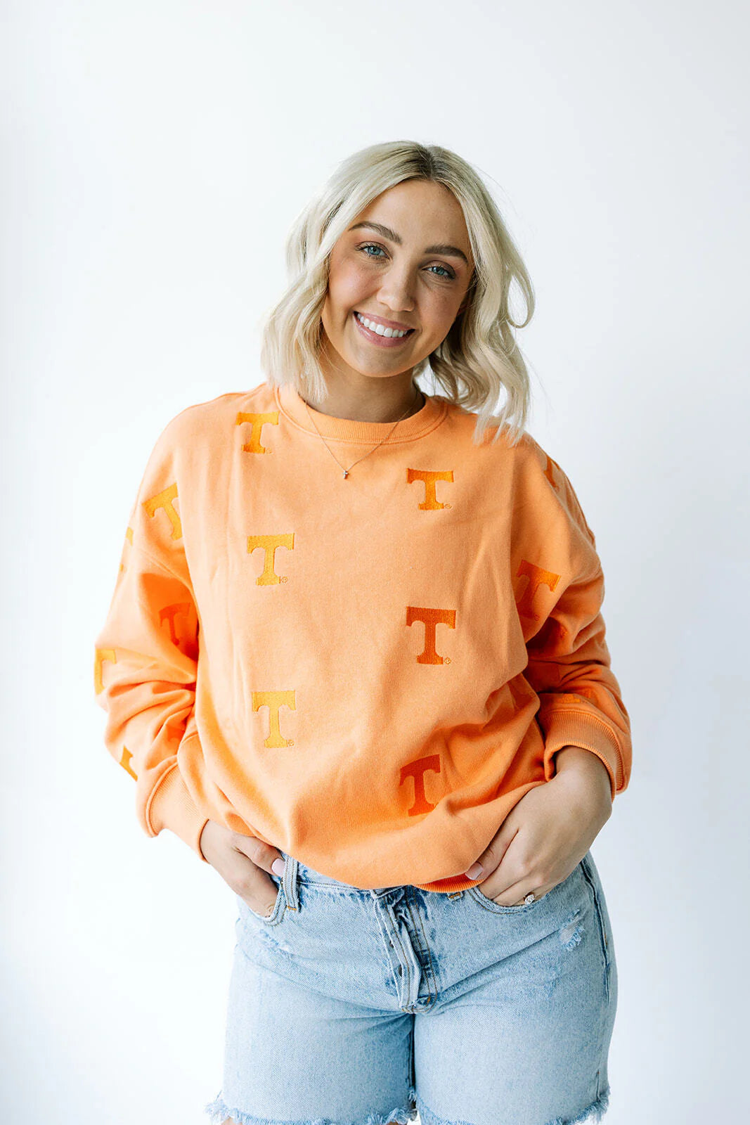 Tennessee Ritter Repeat Lantern Sleeve Crew