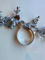 Cookie Cutter Round Ornament 7166A