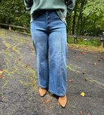 KUT Meg High Rise Wide Leg Lightening