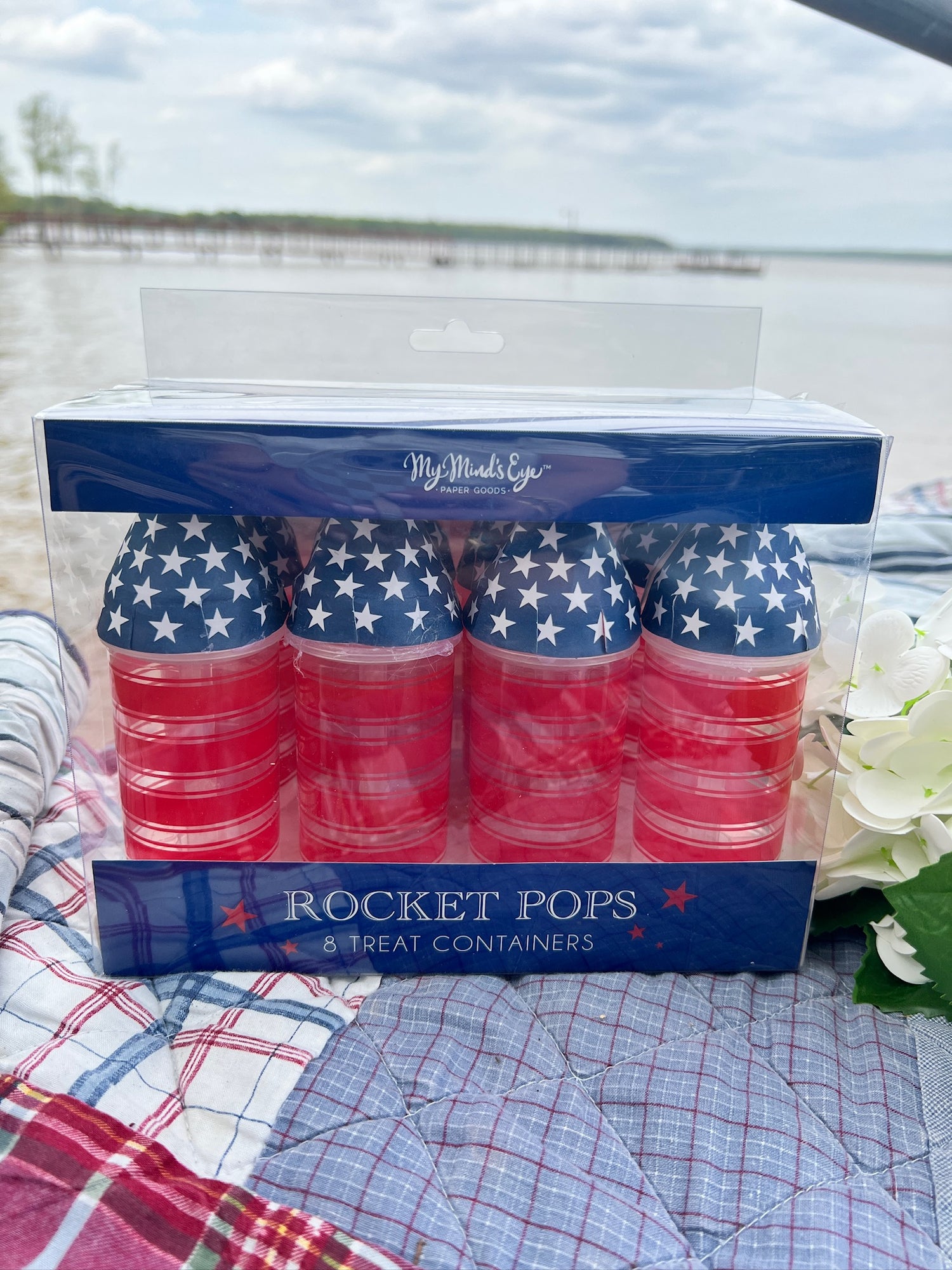 Rocket Treat Poppers
