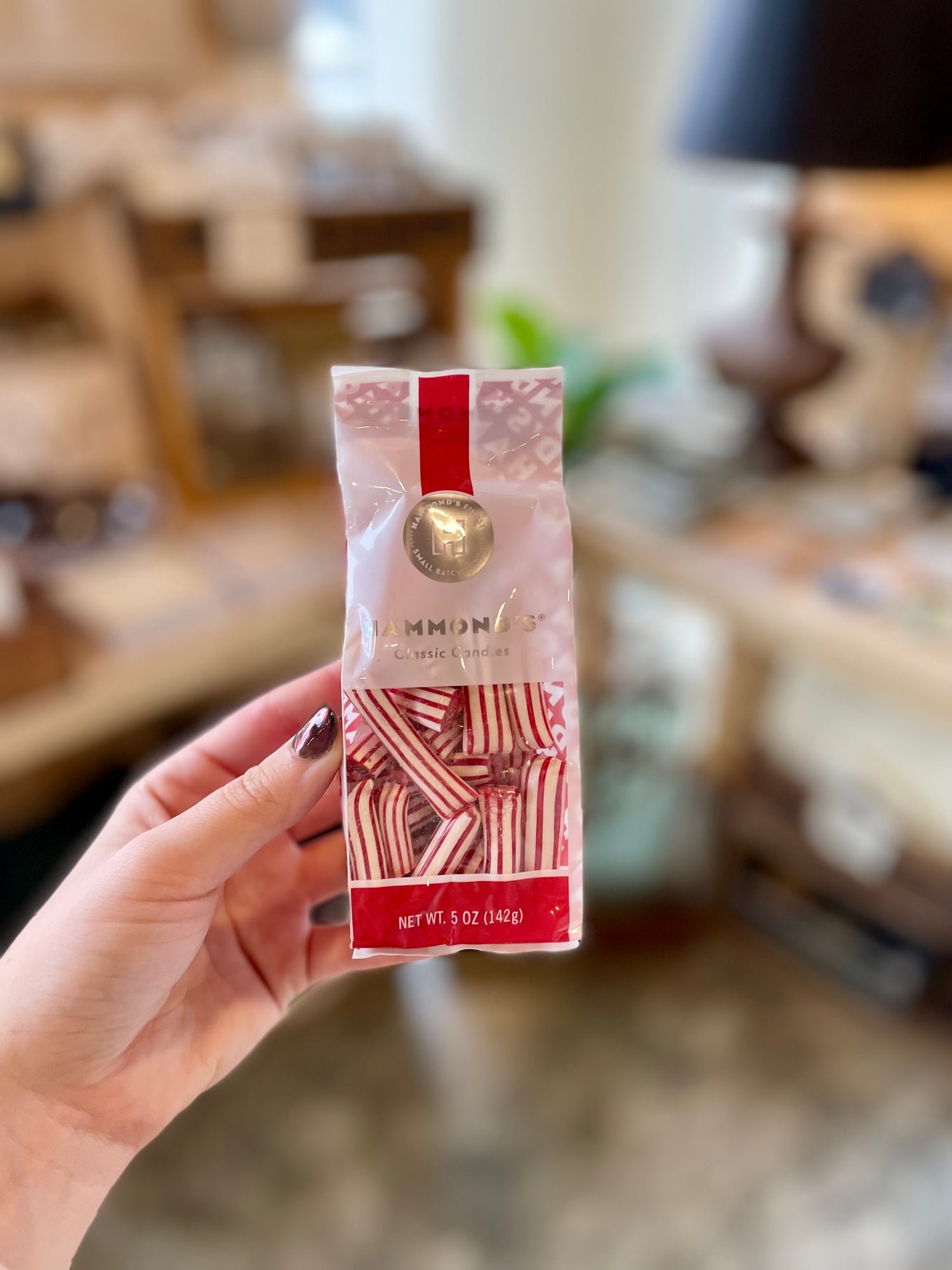 Hammond's Candies : Peppermint Straws filled with Chocolate