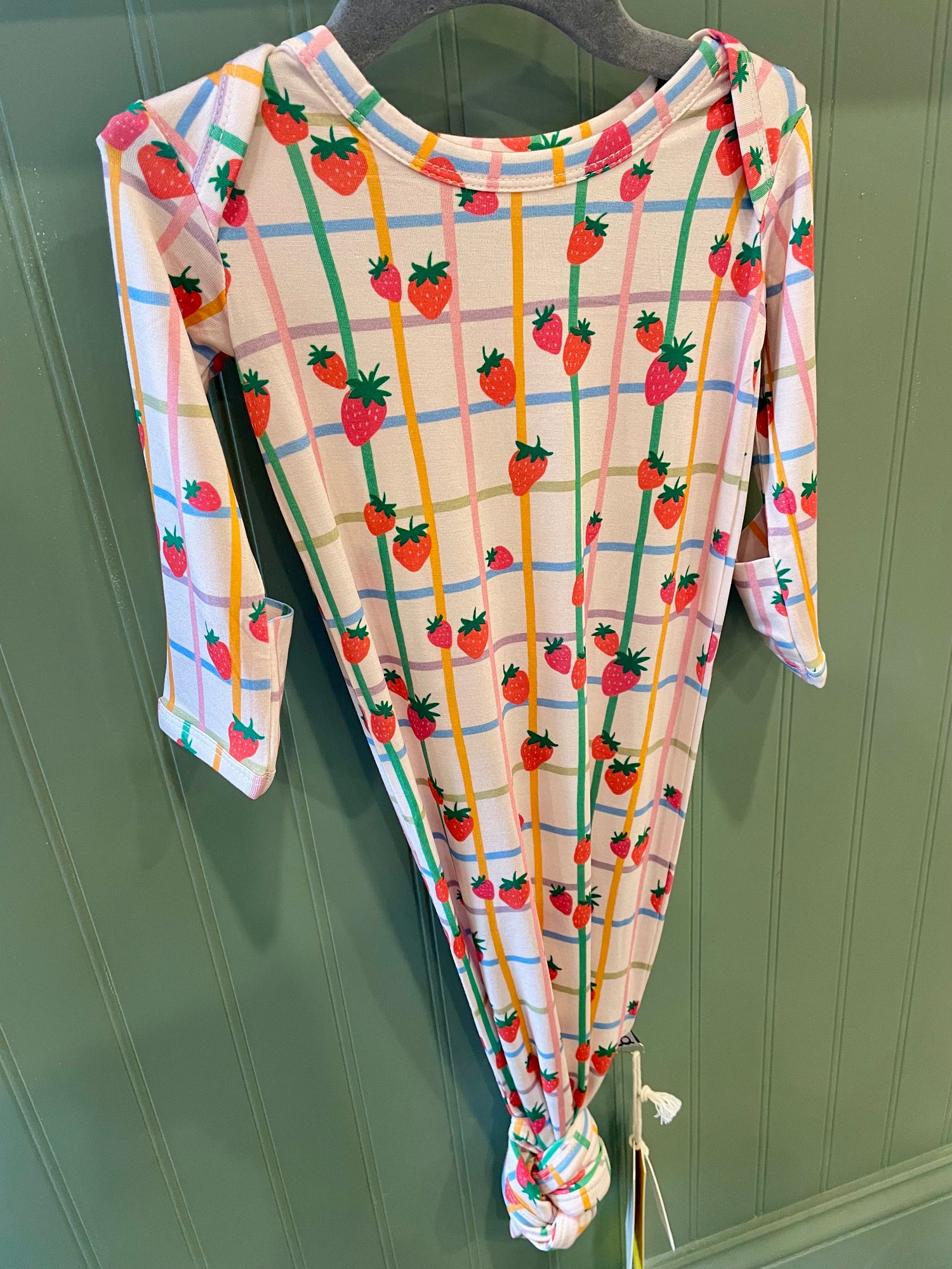 Berry Patch Newborn Knotted Gown