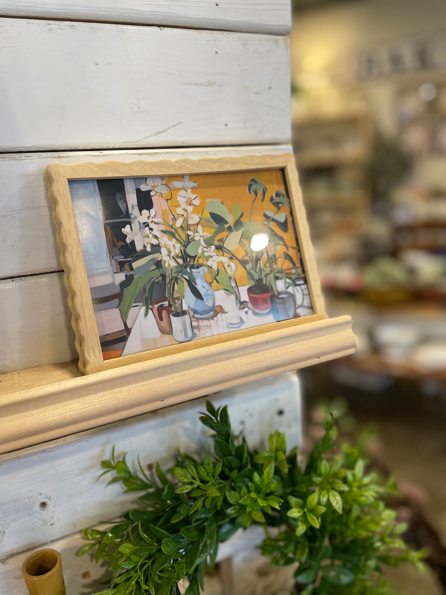 Scalloped Photo Frame