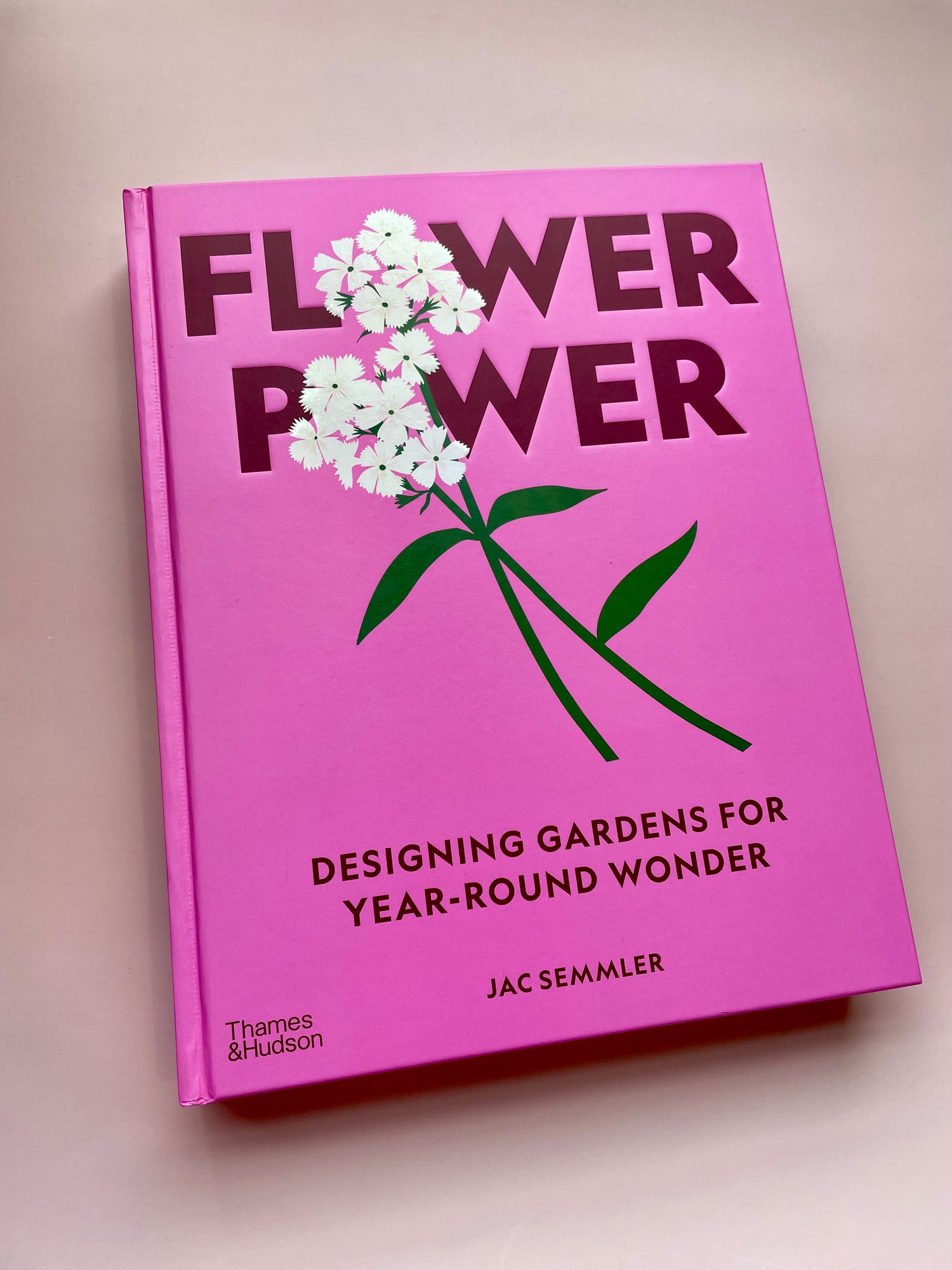 Flower Power : Designing Gardens for Year-Round Wonder