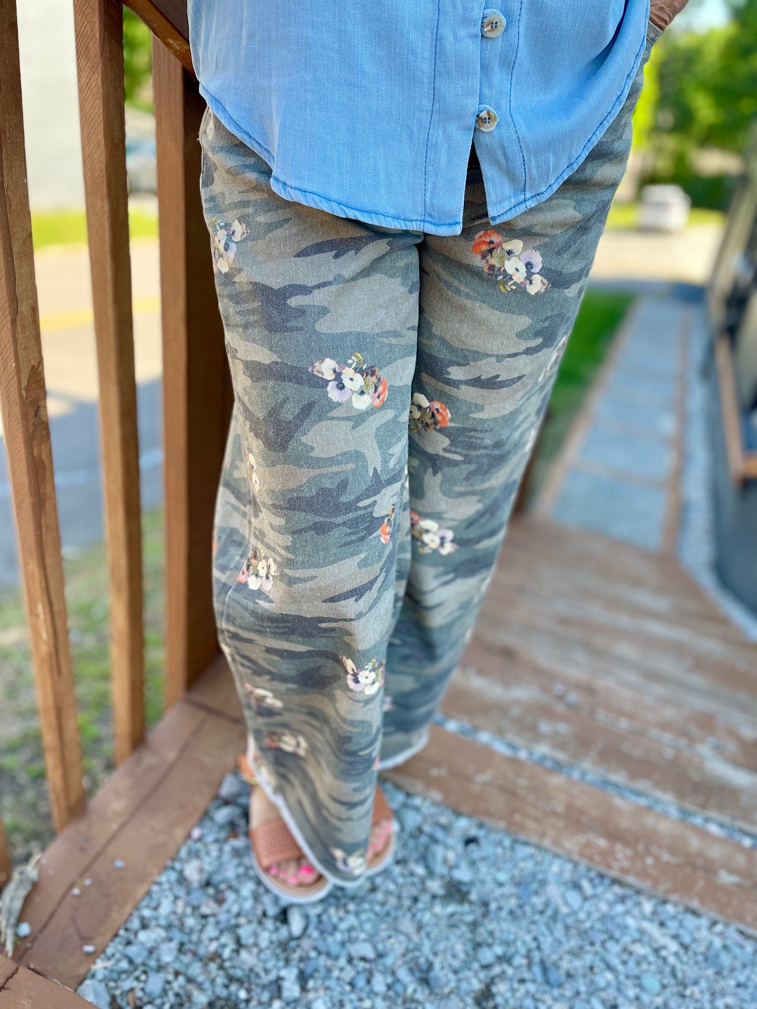 Flora Camo Jeans