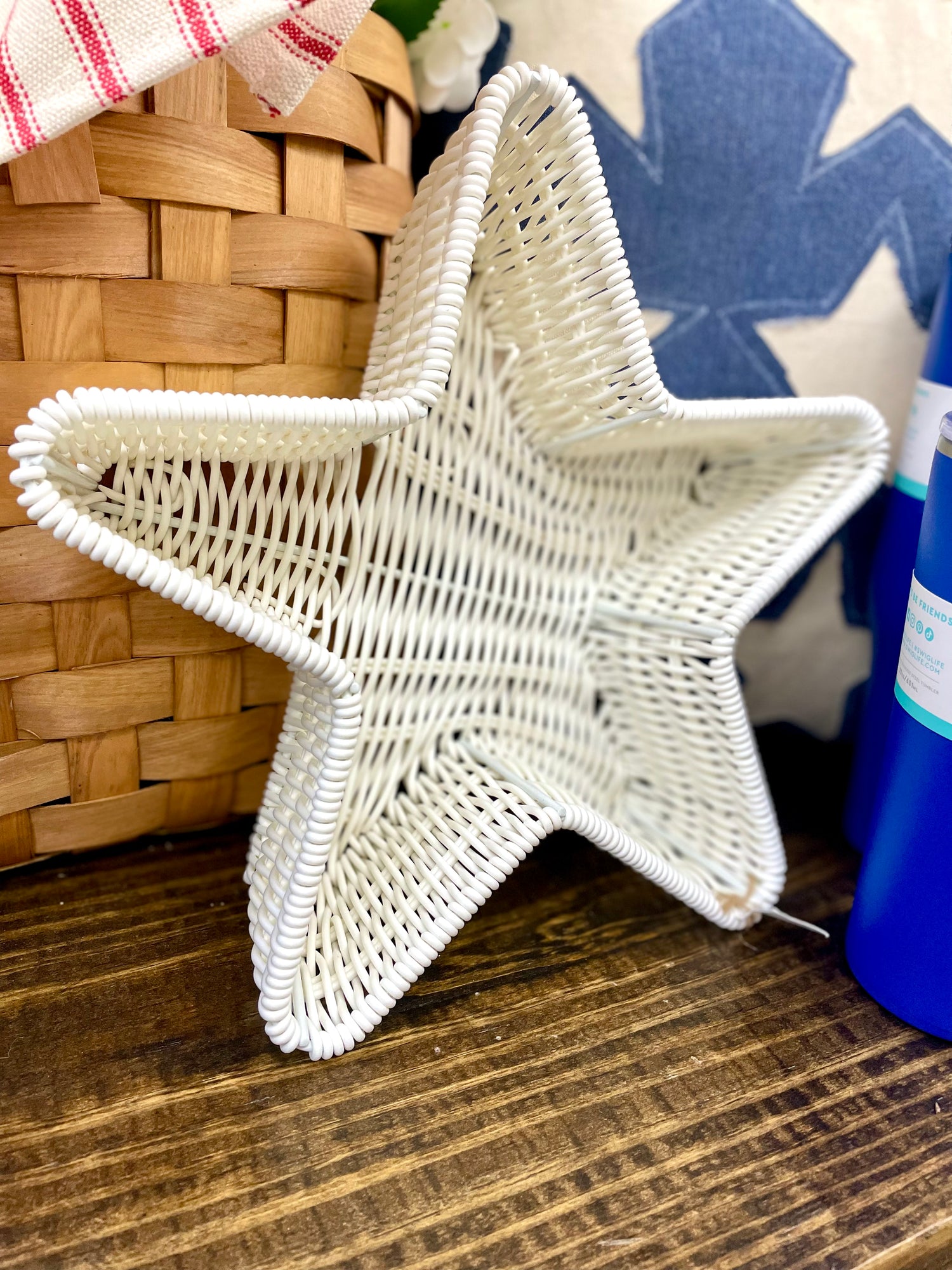White Wicker Star Basket