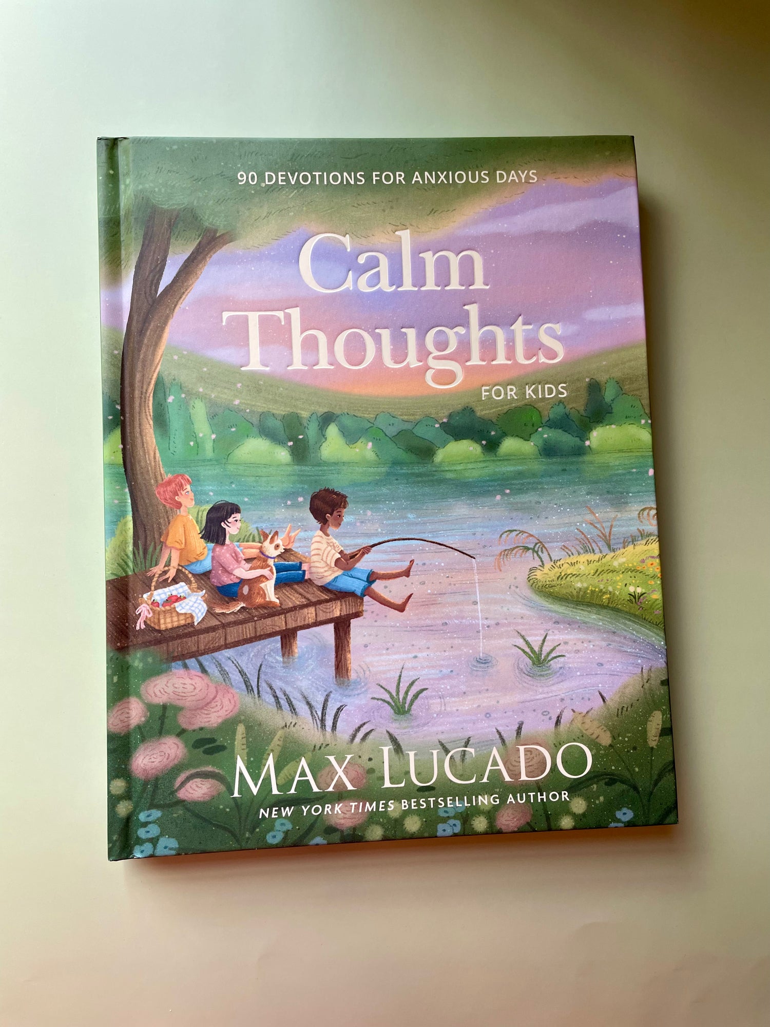 Calm Thoughts for Kids : 90 Devotions for Anxious Days