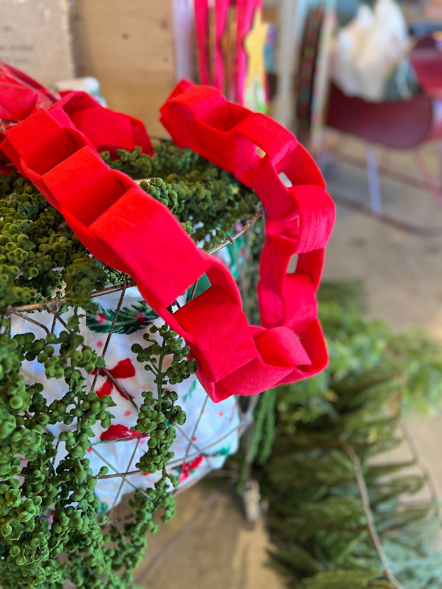 Red Velvet Chain Link Garland