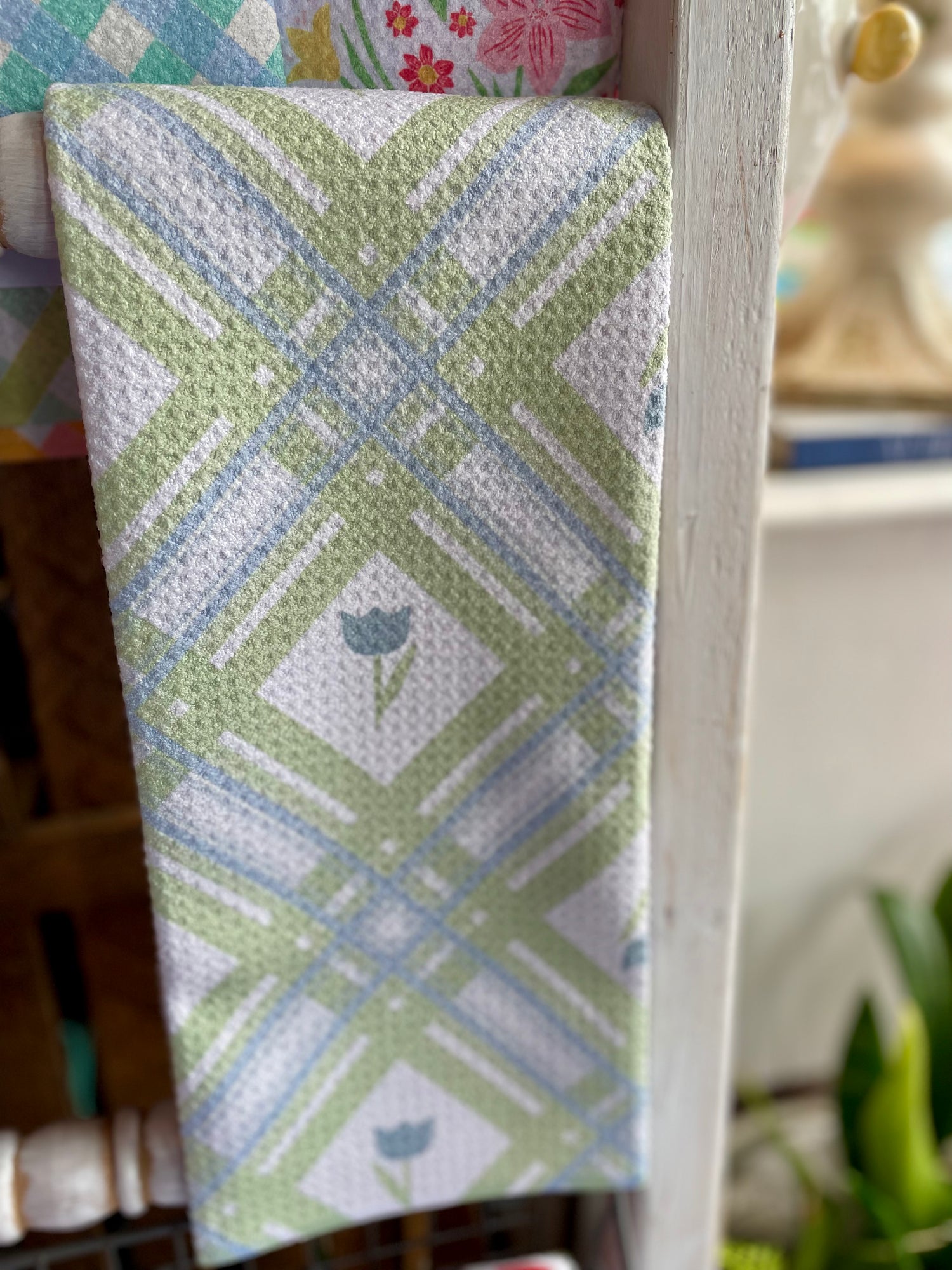 Tulip Lattice Geometry Tea Towel