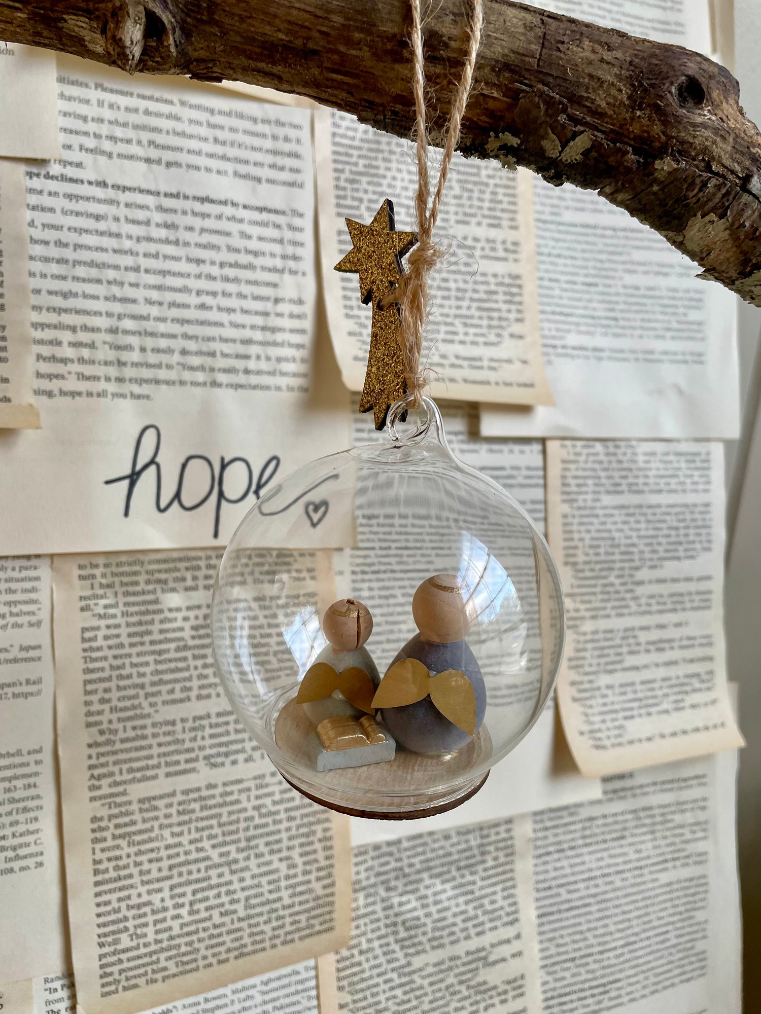 Ornament Nativity Dome 180