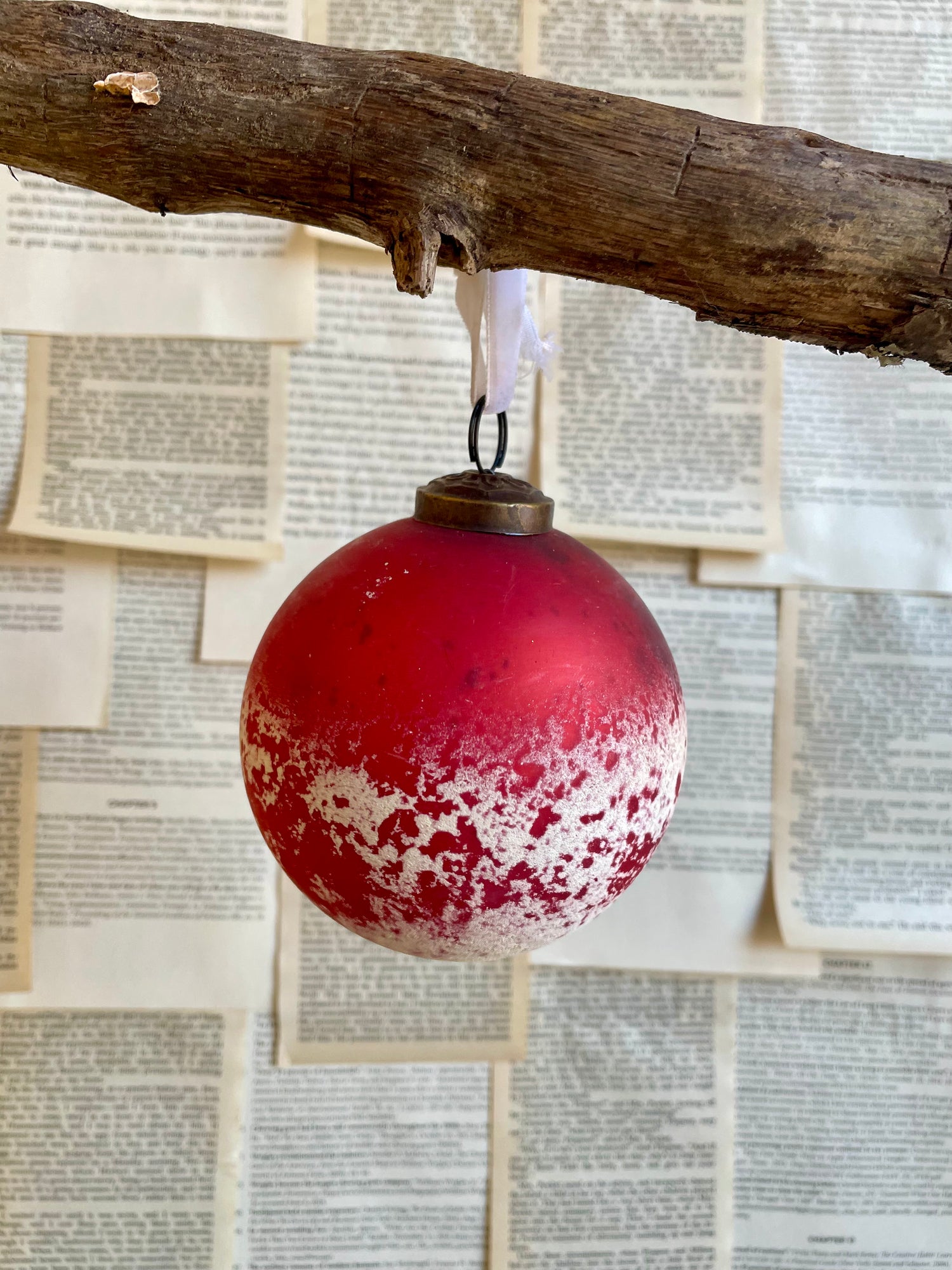 Ornament 4" Red Speckled Ball Glass