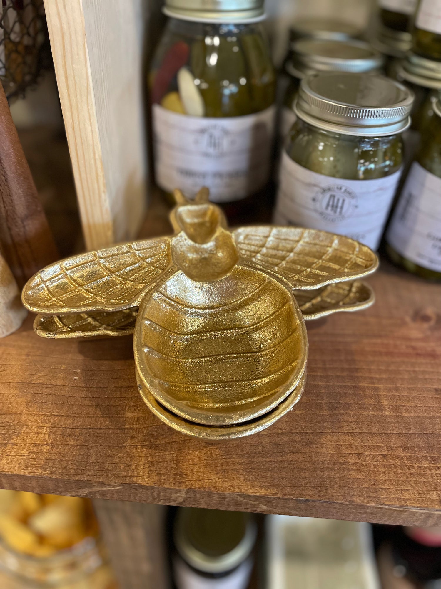 Cast Iron Bee Dish