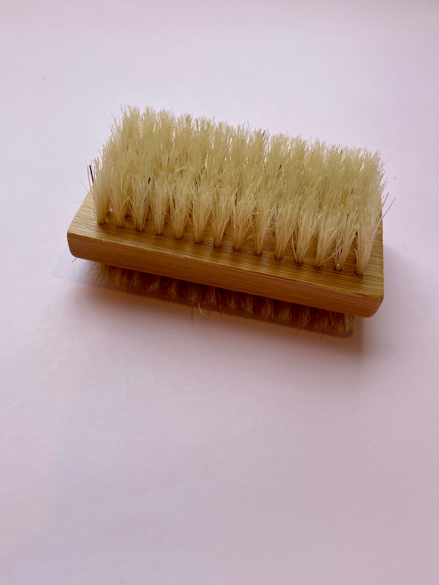 Linnea Nail Brush