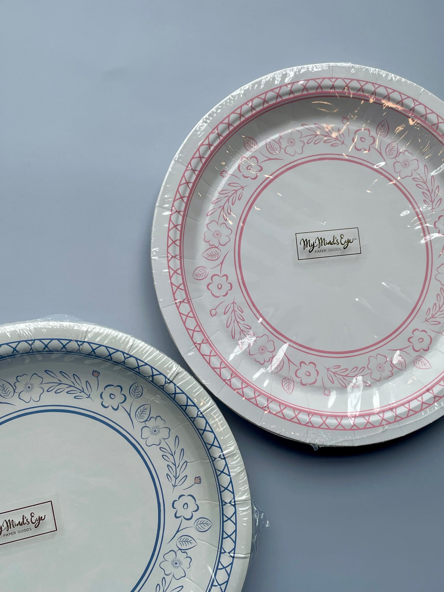 Pembroke Floral 7" Paper Dessert Plate