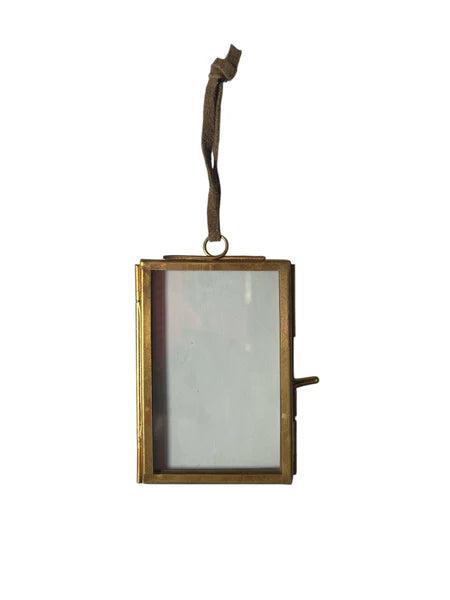 Small Ornament Frame 2" x 3"