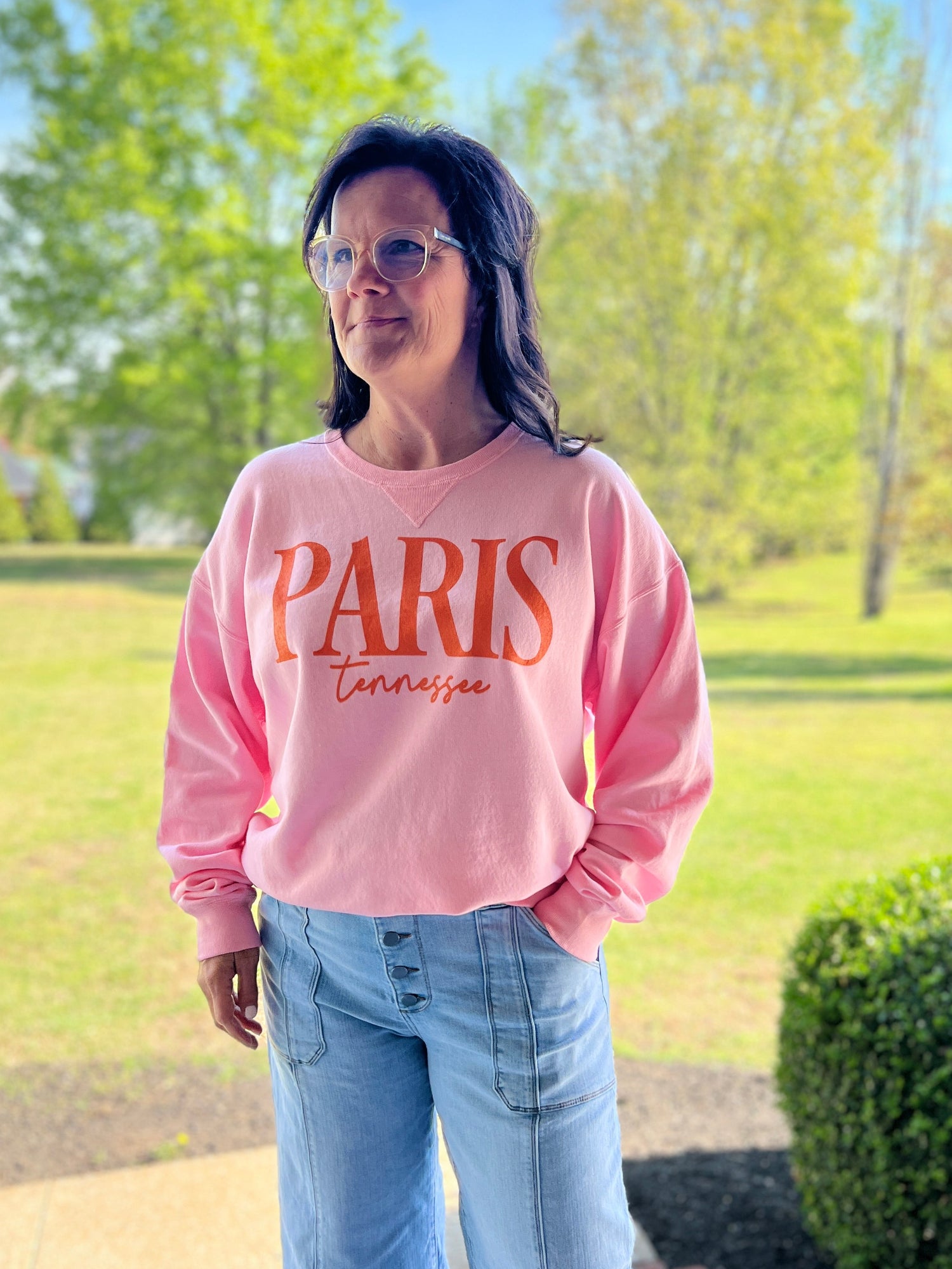 Paris, Tennessee Lightweight Crewneck
