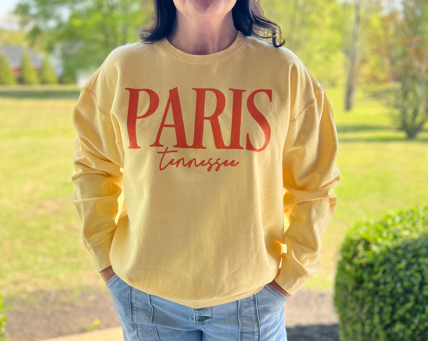 Paris, Tennessee Lightweight Crewneck