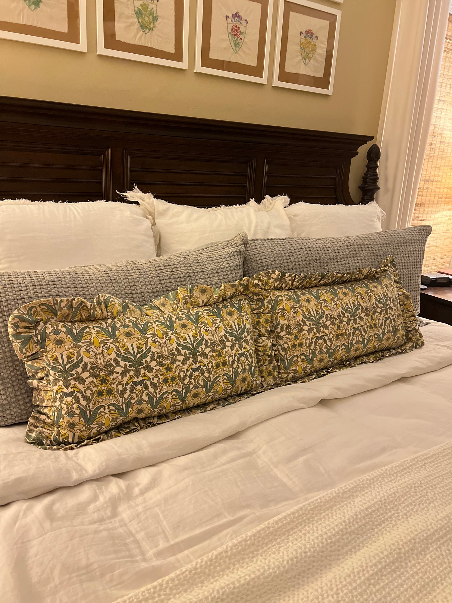 Pillow Floral w/Ruffle Lumbar 24x12"