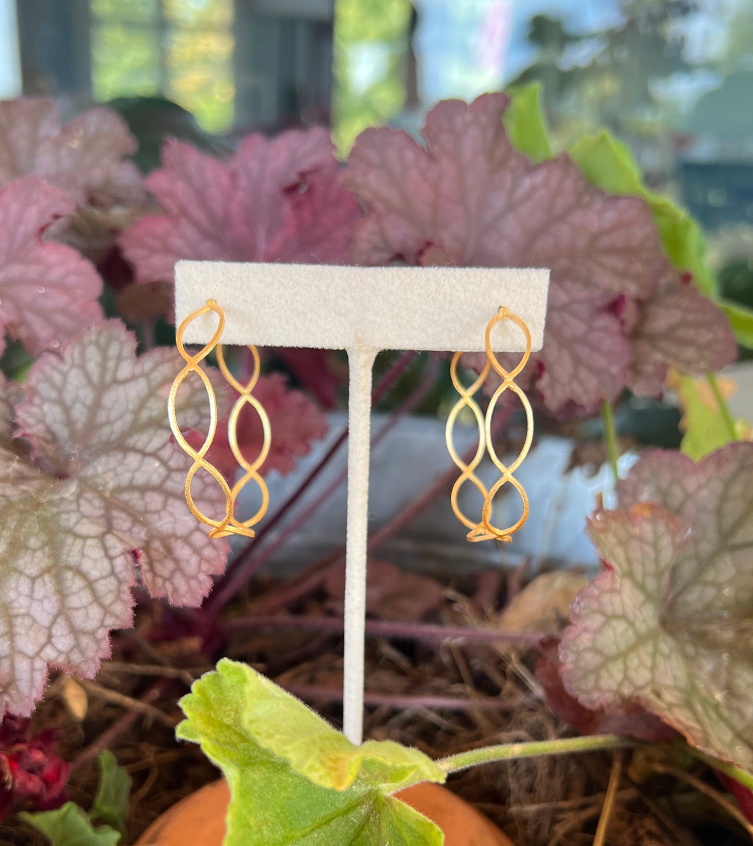 Wendy Swirl Hoop