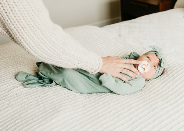Briar Newborn Knotted Gown