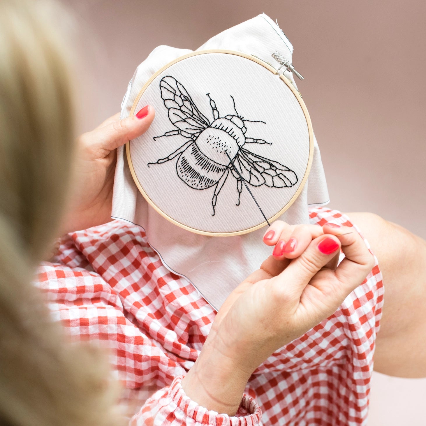 Bumble Bee Beginner Embroidery Hoop Kit